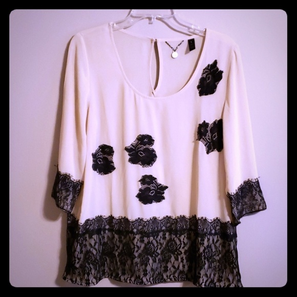 Bke floral lace sheer black and tan top - Picture 1 of 6